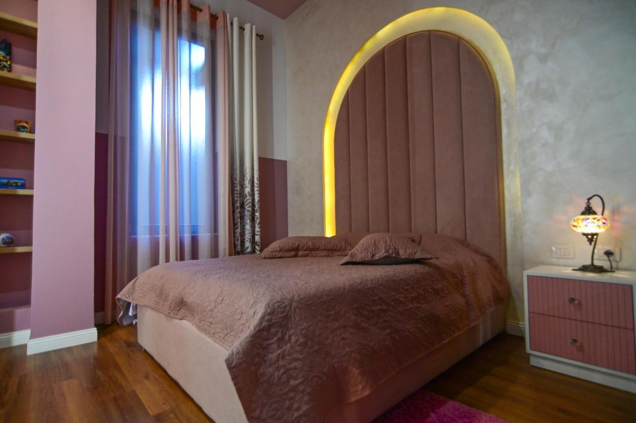 Stylish Two Bedroom House With Private Pool Τίρανα Εξωτερικό φωτογραφία