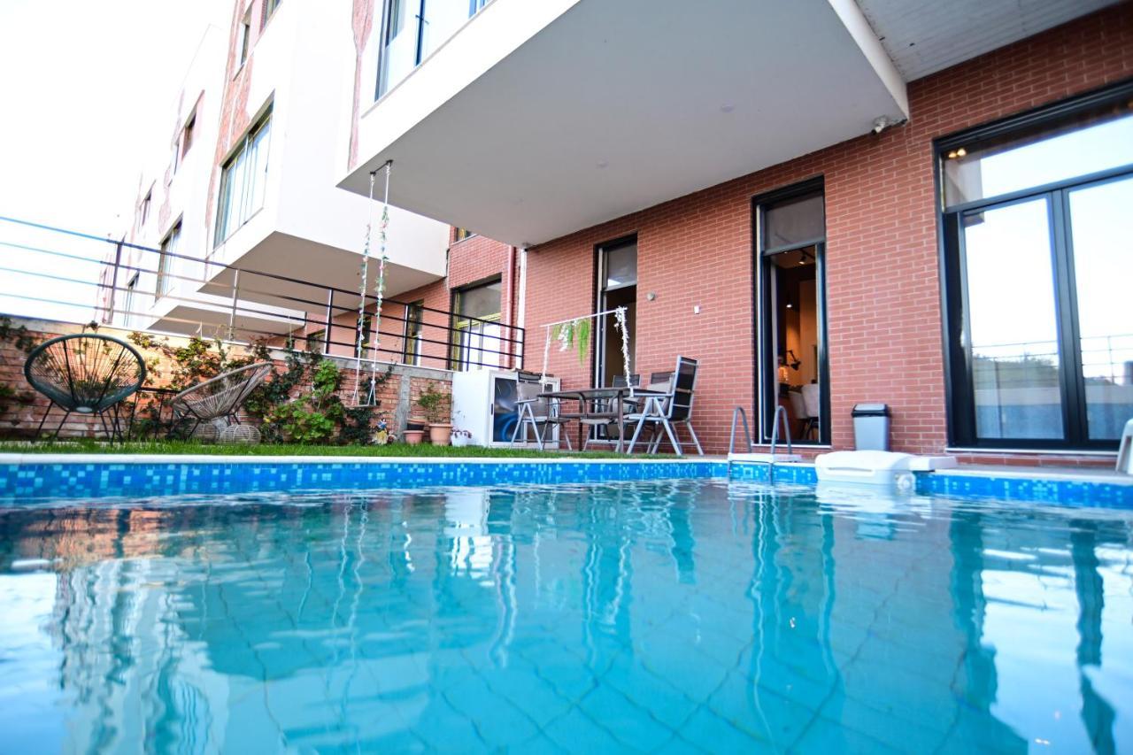 Stylish Two Bedroom House With Private Pool Τίρανα Εξωτερικό φωτογραφία